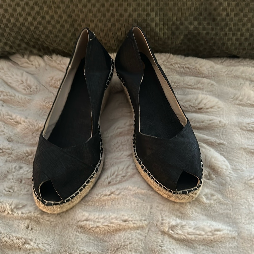 Vidorreta black espadrilles